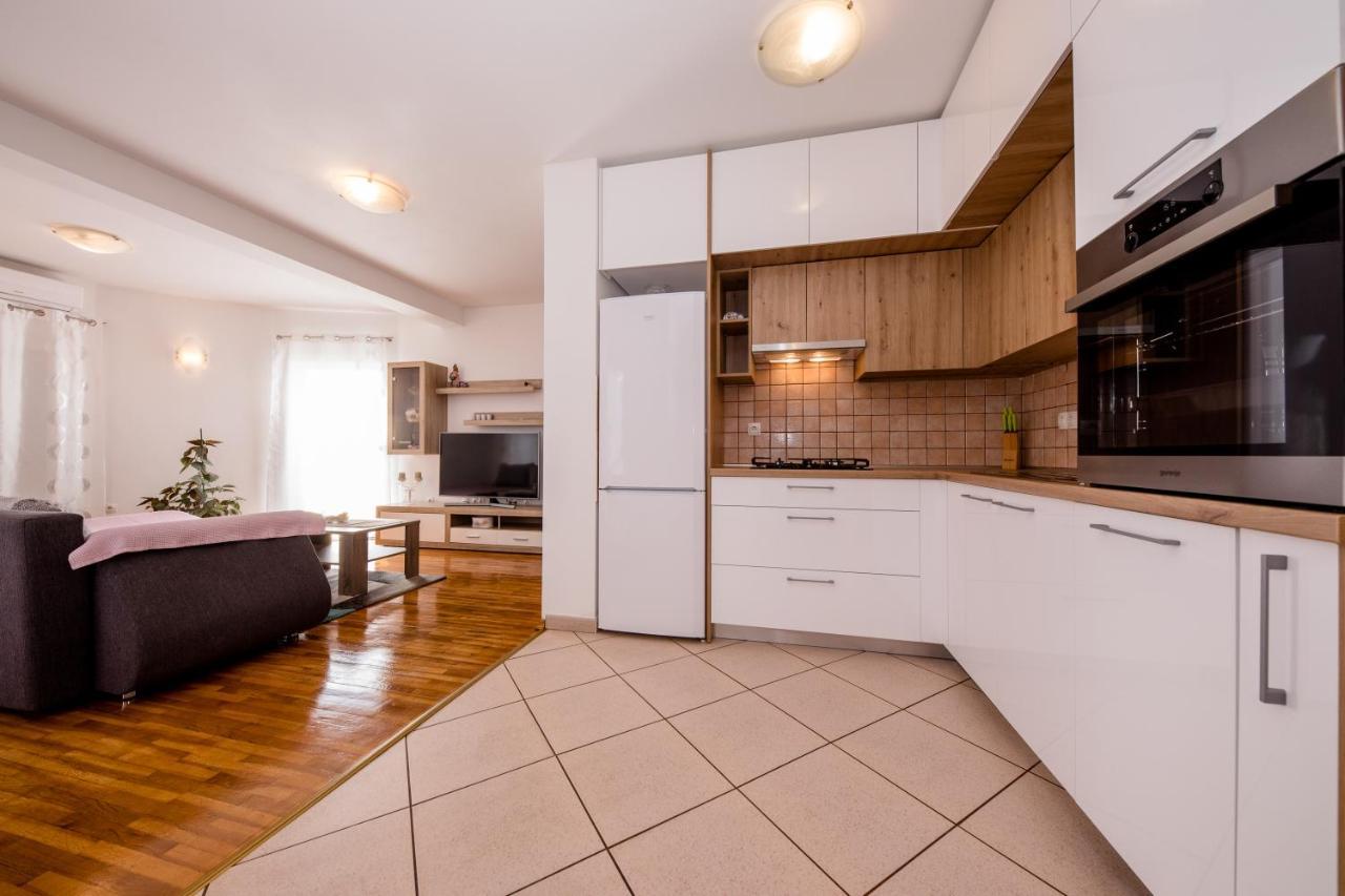 לופאר Zeljko Apartmani מראה חיצוני תמונה